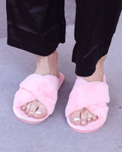 Faux Fur Slippers - Pink