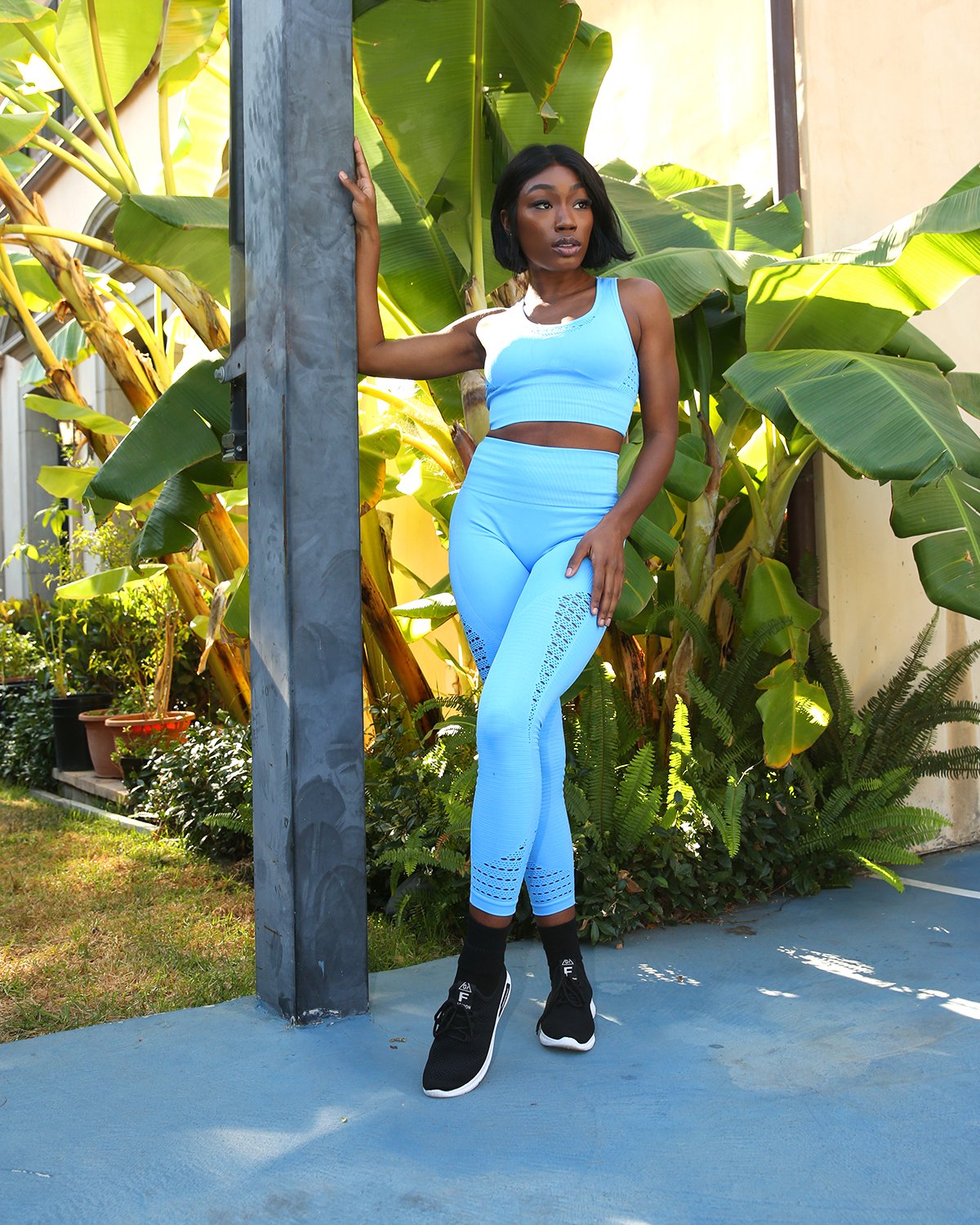 Mesh Seamless Legging with Ribbing Detail - Blue